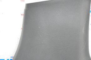 Накладка центральной стойки нижняя правая Infiniti QX30 17- черн, царапины