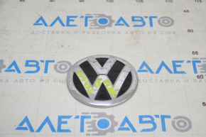 Емблема VW кришки багажника VW Passat b8 16-19 USA зламані напрямки, обліз хром