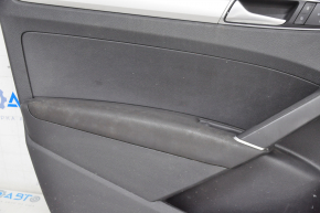 Обшивка двери карточка передняя левая VW Passat b8 16-19 USA черн, слом креп, под химчистку