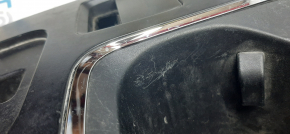 Накладка центральной консоли с подстаканниками Ford Fusion mk5 17-20 мелкие царапины, сломано крепление
