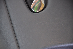 Обшивка двери карточка задняя правая Nissan Leaf 13-17 черн, подлокотник тряпка, царапины