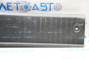 Накладка проема багажника Subaru Legacy 15-19 затерта