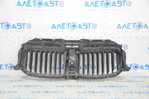 Жалюзи дефлектор радиатора в сборе верх BMW 7 G11 G12 16-19 B58 без ночного видения с решетками, хром, песок, трещина