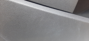 Обшивка двери карточка передняя левая Ford Escape MK3 13-16 дорест черн с черн вставкой пластик, подлокотник кожа, мелкие царапины, тычка на коже