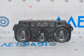 Управление климат-контролем VW Jetta 11-18 USA хром с подогревом