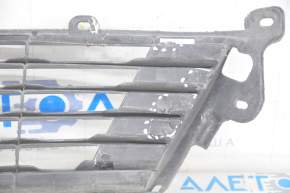 Нижні ґрати переднього бампера Lexus ES300h 13-15 дорест, надломи