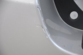 Бампер задний голый Toyota Highlander 08-10 серебро, надломано крепление, прижат, потерт, надрыв