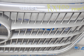 Решетка радиатора grill Lexus RX400h 06-09 с эмблемой, слом креп, полезла краска