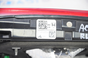 Ліхтар внутрішній кришка багажника лівий Honda Accord 18-22 hybrid, подряпини