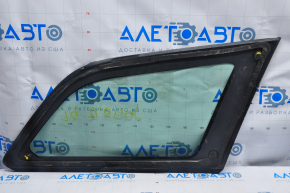 Форточка глухое стекло задняя левая Dodge Journey 11- порезан уплотнитель