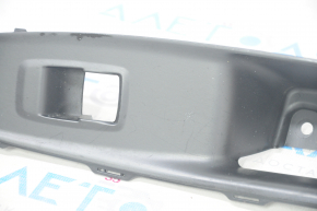 Накладка управления стеклоподъемником передняя правая Chevrolet Volt 16- царапины