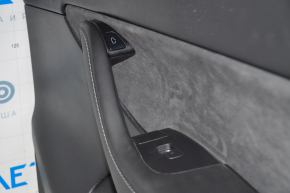 Обшивка двери карточка передняя правая Tesla Model Y 20- кожа черн, с подсветкой, накладки мат, с вставкой замш с управ стеклоподъемником с кнопкой открытия двери