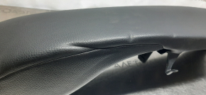 Боковая накладка задних сидений правая VW CC 08-17 кожзам черная, вмятины на коже