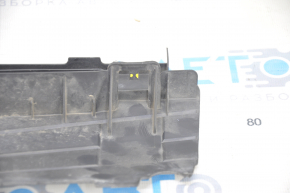 Дефлектор радиатора на усилителе Audi Q5 8R 09-17 трещина, сломана защелка