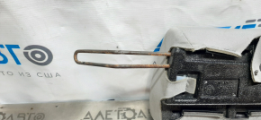 Накладка збоку задніх сидінь права Kia Optima 11-15 USA ганчірка сіра, іржаві кріплення, під хімчистку