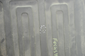 Коврик багажника Ford Focus mk3 11-18 5d резина черн, неоригинал, надрывы