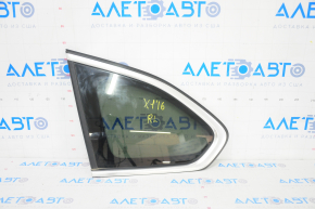 Форточка глухое стекло задняя левая BMW X1 F48 16-22 хром, сломаны направляйки