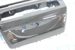Накладка передней панели BMW X1 F48 16-22 черная, царапины