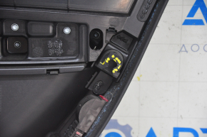 Обшивка двери карточка задняя левая Audi A4 B8 13-16 рест черн, седан без шторки, слом креп