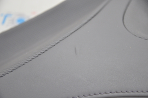 Накладка приборной панели нижняя Toyota Highlander 20- серый, под чистку, замята кожа
