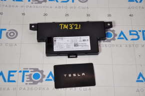 Блок взаимодействия keyless Tesla Model 3 21- с ключом, погнута карточка