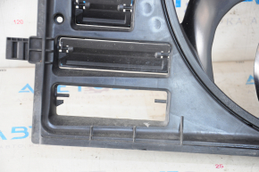 Диффузор кожух радиатора в сборе VW Jetta 19- 1.4T отсутствует лопасть