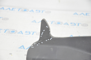 Дефлектор радиатора правый Toyota Sienna 11-16 3.5 надломан, слом креп