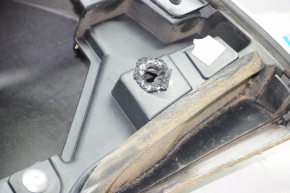 Накладка кришки багажника Ford Fusion mk5 13-16 під номер, злам креп, подряпини