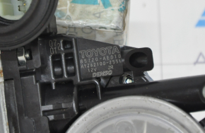 Мотор склопідйомника задній правий Toyota Camry v50 12-14 usa