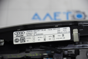 Плафон освещения передний Audi A4 B9 17-19 серый, под люк, царапины