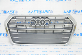 Решетка радиатора grill Audi Q5 80A 18- в сборе, с эмблемами, хром, без парктроников, тычки, песок, царапины