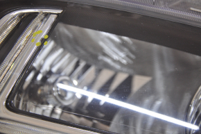Фара передняя левая в сборе Buick Encore 17-19 галоген + LED DRL песок, царапина