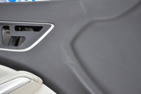 Обшивка двери карточка передняя левая Mercedes CLA 14-19 кожа сер, царапины, вмятины