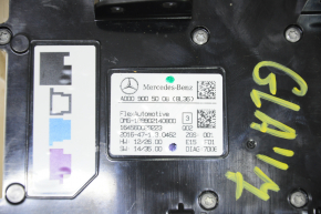 Плафон освещения передний Mercedes GLA 16-20 под люк беж, потерты кнопки