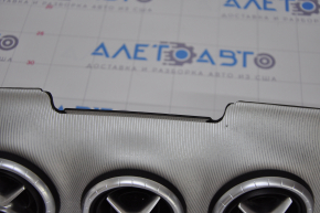 Накладка передньої панелі з центральними дефлекторами обдува Mercedes CLA 14-19 сіра, облізло покриття