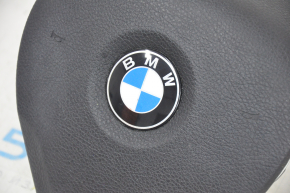Подушка безопасности airbag в руль водительская BMW 3 F30 12-18 микро-трещины на эмблеме
