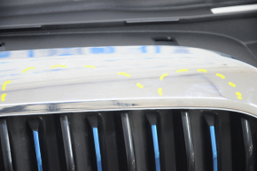 Решетка радиатора grill в сборе BMW 5 G30 18- 530e hybrid, с жалюзи дефлектором радиатора, хром, песок