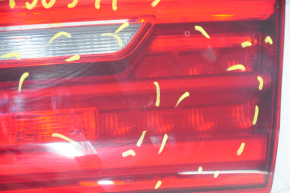Ліхтар внутрішній кришка багажника правий BMW 5 G30 17-20 подряпини