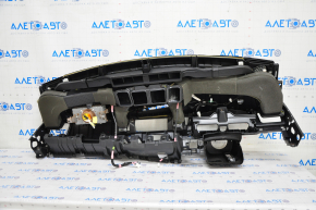 Торпедо передняя панель с AIRBAG Toyota Highlander 14-19 черн