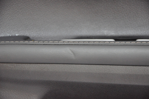 Обшивка двери карточка передняя правая Lexus ES300h ES350 13-18 черн с черн вставкой кожа, подлокотник кожа, молдинг под дерево глянец, вмятины, царапина