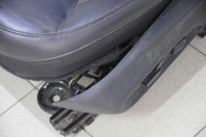 Водійське сидіння Jeep Compass 17- з airbag, електро, шкіра чорний, подряпини, зламане кріплення накладки