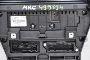 Панель управления монитором и климатом Lincoln MKC 15- царапины,тычки на хроме,слом креп