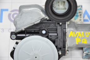 Мотор стеклоподъемника передний правый Toyota Avalon 13-18