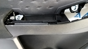 Обшивка дверей картка передня ліва Ford Escape MK4 20-22 чорна, подряпини