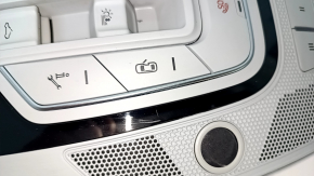 Плафон освещения передний Audi Q5 80A 18-20 под люк, серый, царапины