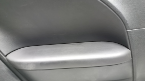 Обшивка заднего ряда левая Dodge Challenger 15-19 черн, царапины