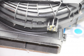Вентилятор охлаждения батареи Lincoln MKZ 13-20 hybrid в сборе, слом креп
