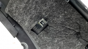 Накладка задней стойки правая низ Audi A3 8V 15-20 4d, 5d, черная, без airbag, царапины, сломано крепление