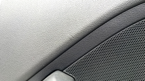 Обшивка дверей картка задня права Audi A3 8V 15-20 4d, 5d, чорна, з пищалкою, подряпина