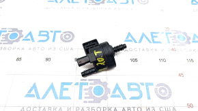 Клапан вентиляції паливного бака VW Passat b8 16-19 USA 2.0T